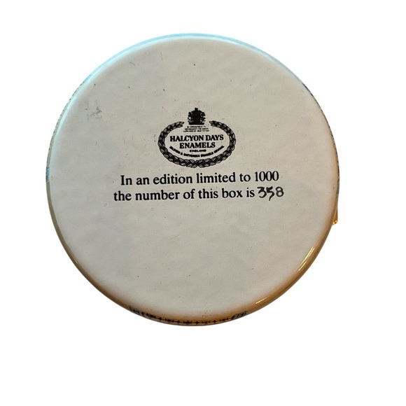 Halcyon Days Enamel Box- 10 Downing Street - Picture 9 of 10